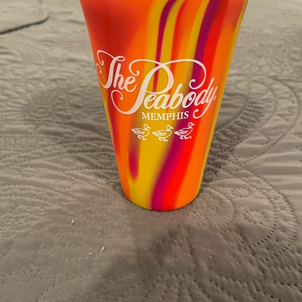 LAST CHANCE!  Make offer.  Silipint Silicone Cup, The Peabody Memphis - Picture 3 of 4